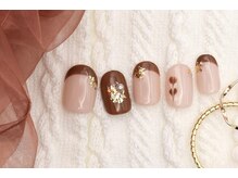 ネイルサロンprish銀座4丁目店【マグネット&フットネイル定額サロン】/7000円　ピーコック　ハート