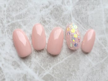 フラワーズネイルアンドアイラッシュ(FLOWER’S nail&Eyelash)の写真/【多彩なデザイン×自慢の高技術×モチ◎】OLさんもOKな控えめサンプル多数◎指が美しく見える洗練ネイル♪