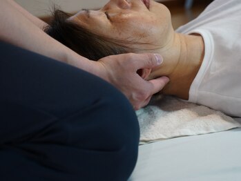 コアカイロプラクティック(Coreカイロプラクティック)の写真/【小千谷IC/車で5分】4/25 NewOpen◆お仕事・育児・家事で頑張るあなたに！慢性的な首肩のつらさを改善◎