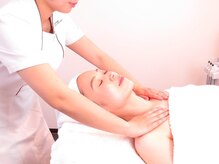 メナードフェイシャルサロン 南区護藤/アドバンスコース施術風景