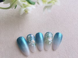 手描きネイル　グラデーション