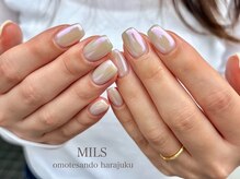 ミルズ オモテサンドウ(MILS omotesando)/ミラーネイル