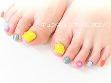 キュンキュン,ネイルサロンの雰囲気（フットネイルでニコニコ．・☆）