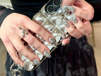 ヌル ネイル 堀江(NURU NAIL HORIE)/モードシルバーメタリックネイル