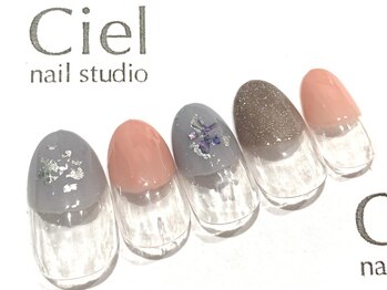 シエルネイルスタジオ 新宮店(Ciel nail studio)/シルバー箔カジュアルデザイン