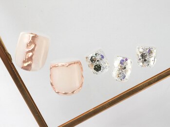 フットネイル2本artし放題6080円