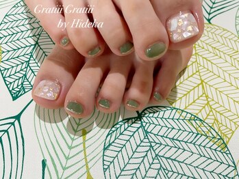 シュシュグラティ(chou chou Gratiii)/フットシェルネイル