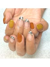 ヒトミネイルズ(Hitomi Nails)/