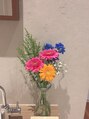 アンジェラックス 松本南店 お花が好きでサロンのお花を生けるのが得意です。