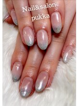 プッカ(Pukka)/先端ユニコーンパウダーでグラデ