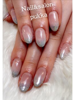 プッカ(Pukka)/先端ユニコーンパウダーでグラデ