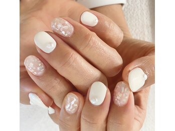 ネイルドゥマルシェ(Nail du Marche)/ホワイトネイル