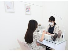 iPad完備(prime Hulu)動画見放題♪施術中も退屈することなし♪
