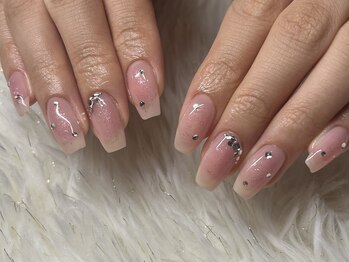 チークワンホンネイル