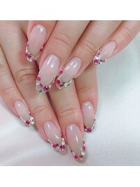 ストーンフレンチネイル