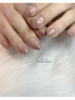 リッシュ ドゥ(RICHE deux)/ピンクブラウンのグラデネイル