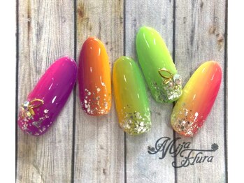 ミハフルーラ 与野(Home Nail Salon Mija Flura)の写真/【お子様同伴可】お洒落を楽しみたいママも安心♪スピード重視のメニュー有★ご新規様付替えオフ無料◎