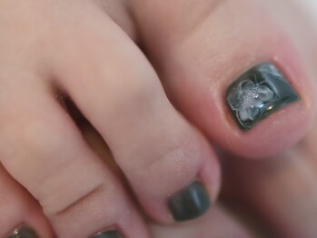 クロ(KURO)/フラワー/柳津ネイルサロン