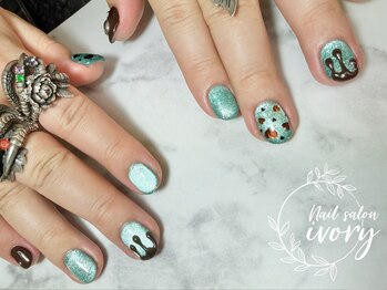 アイボリー(ivory)/チョコミント