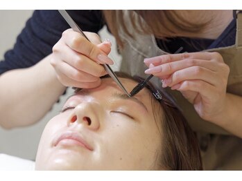 眉毛・まつ毛パーマ・パリジェンヌSMAU川越店[眉毛 まつ毛パーマ/眉毛/まつ毛パーマ]/美眉アイブロウWax施術の流れ