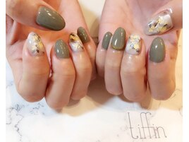 大人シックな秋色ネイル