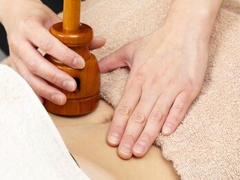ゆり鍼灸/70分コースにはお腹のマッサージ