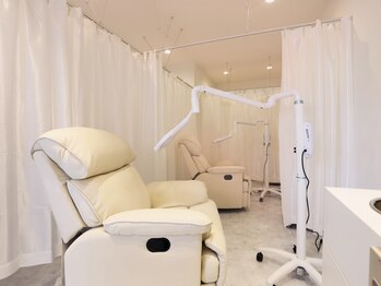 ホワイトニングショップ 池田店/【店内施術空間】