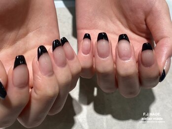 アトリエ メイド(atelier made)/フレンチネイル￥4,990
