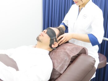 ユエ 日本橋店(YUE)の写真/新感覚◆日本橋駅からすぐ！頭専門のマッサージ×ヘアセットサービス！頭の不調や悩みは頭のプロにお任せ◎