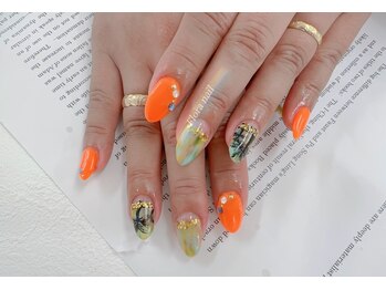 フローラネイルサロン/