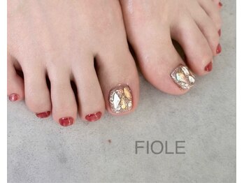 フィオル(FIOLE)/キラキラフットデザイン☆