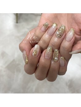 White × gold nuance
