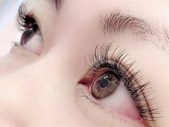 ジェム(J'aime)の写真/自まつ毛の状態を見極めながら施術するのでモチも◎ナチュラルなのに存在感のある目元に♪初めての方にも◎