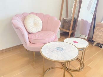 コスメティックスアンドビューティ グランディール/【施術室】ボディケアも安心個室