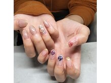 シルニー リム(Silny rim)/アシンメトリーニュアンスネイル