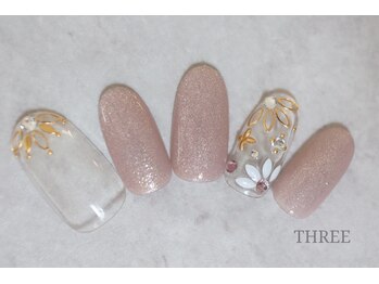 スリー 自由が丘(THREE)/リーフフラワービジュー