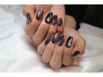 ネイルサロン R/スタイリングコース　8030円