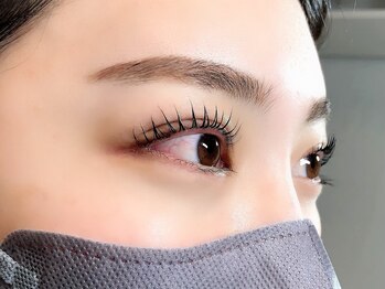 スワンキー(Swanky)/韓国風進化系まつ毛カール