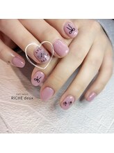 リッシュ ドゥ(RICHE deux)/わんちゃんの落描きネイル