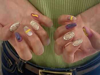 ネイル スパ ココプラス(Nail spa Cocoplus)/ゴテゴテうねうね韓国風ネイル