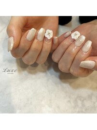 ホワイトフラワーデザイン