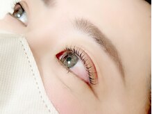 アルタオイ(althaoi)/目の丸みにあったカール