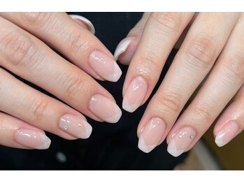 ネイルアンドアイラッシュスタジオ シュシュ(chouchou)の写真/ワンカラー・マグネット・フラッシュネイルでシンプルkawaii＊パラジェルプレミアムサロンなので毎月安心◎