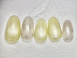 トレンドネイル　¥8,600