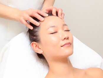 グレース 新宿店(GRACE BEAUTY SALON)/頭皮もむくむ?!美容液洗浄でケア