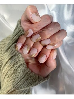 ネイルサロン R/スタイリングコース　8030円