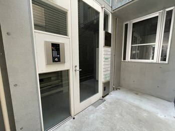 メイベル/【道案内】7 オートロックです