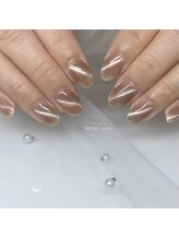 リッシュ トロワ(RICHE trois)/斜めマグネットネイル♪