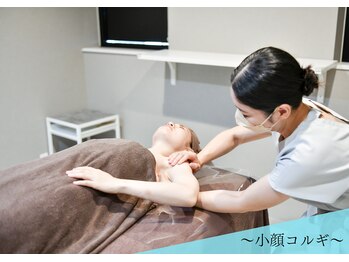 千歳の女神 岡崎店/【小顔コルギ】