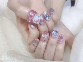 ボンボンキャラクター推しネイル